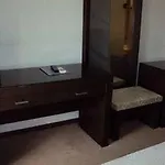 亚历山德罗酒店 酒店 Anchialos