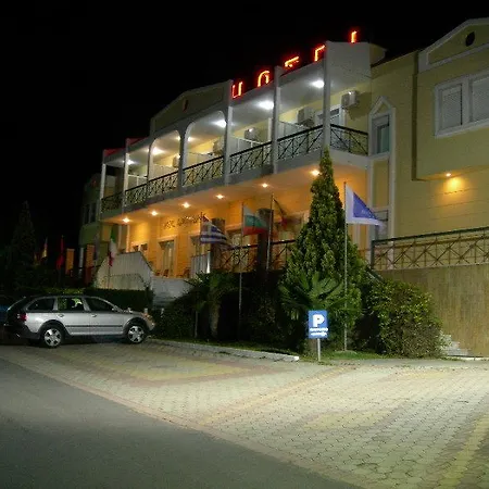 Alexandros Hotel
